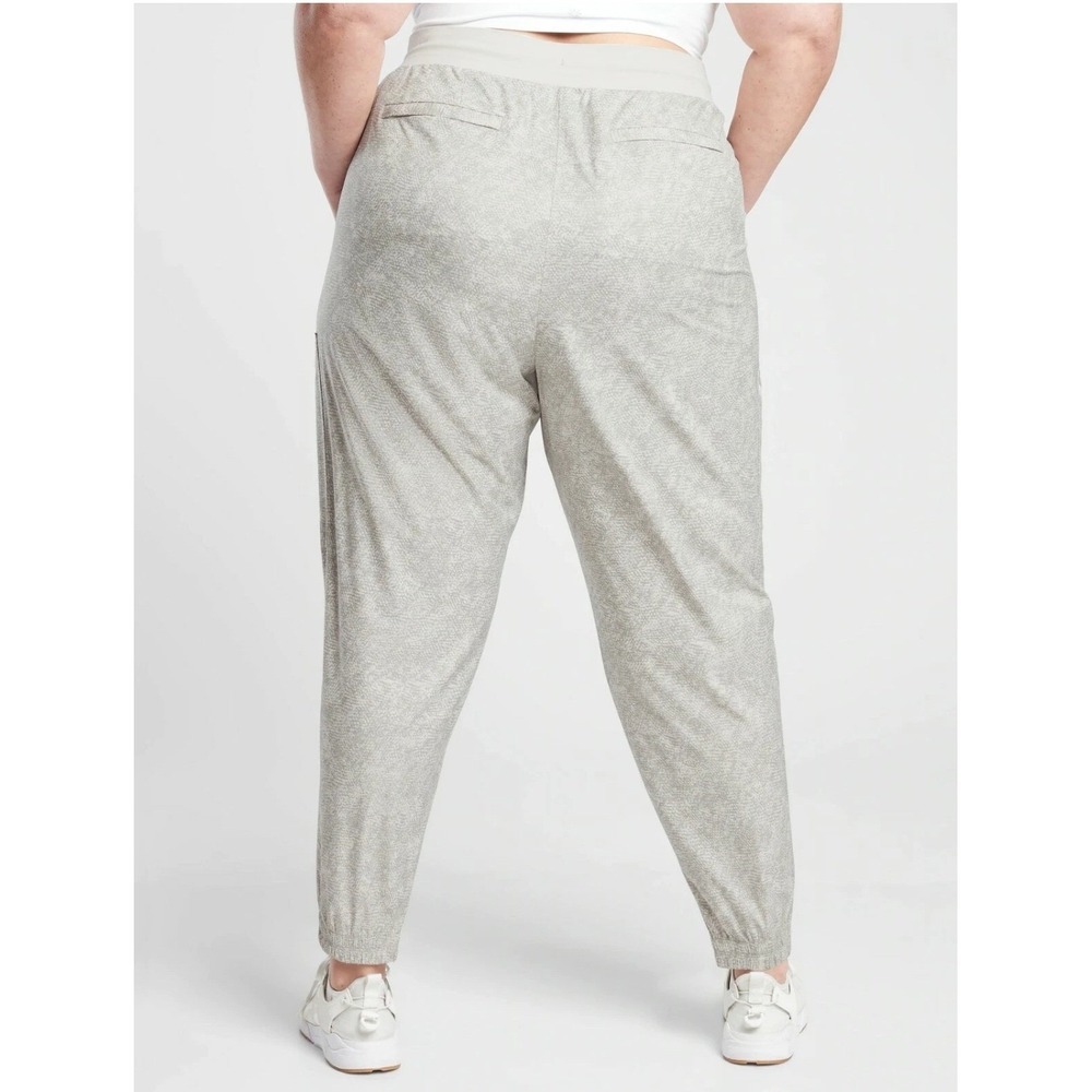 Athleta Venture Printed Pant Jogger Cargo Beige Textured Size 12 - Picture 2 of 16